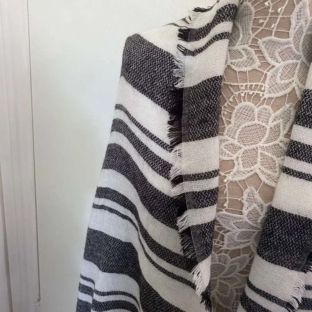 SERRA Oversized Classic Stripped Cozy Blanket Scarf Wrap Fringe Trim One Size